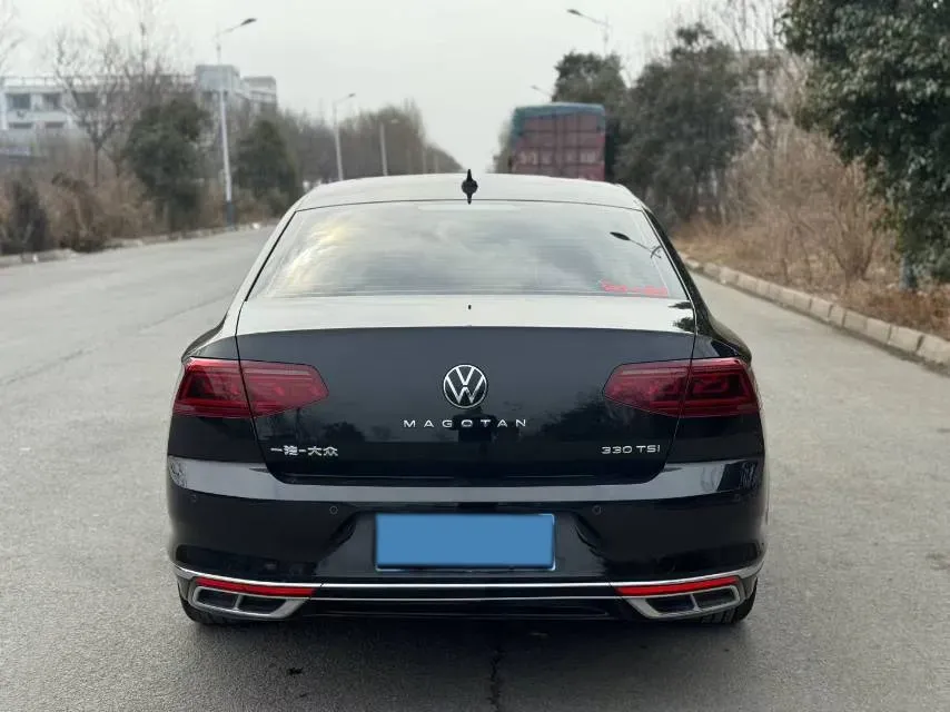 2023 Volkswagen Magotan 2.0T 186HP L4 7DCT,autocango,china used car exporter,china ev exporter,chinese used car exporter,chinese used ev exporter