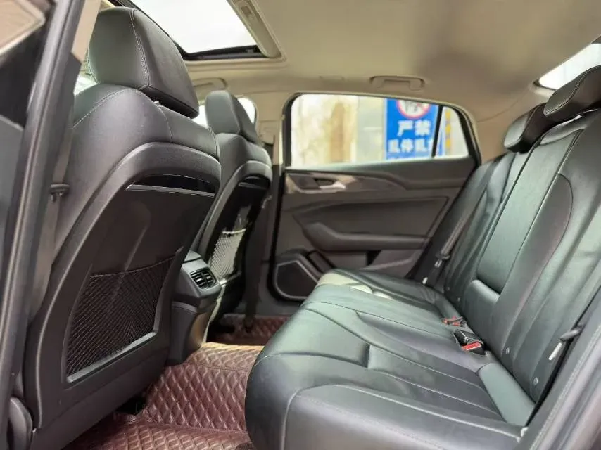 2019 HongQi H5 1.8T 180HP L4 6AT,autocango,china used car exporter,china ev exporter,chinese used car exporter,chinese used ev exporter