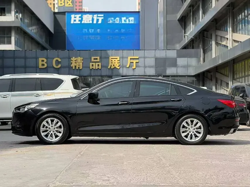 2019 HongQi H5 1.8T 180HP L4 6AT,autocango,china used car exporter,china ev exporter,chinese used car exporter,chinese used ev exporter