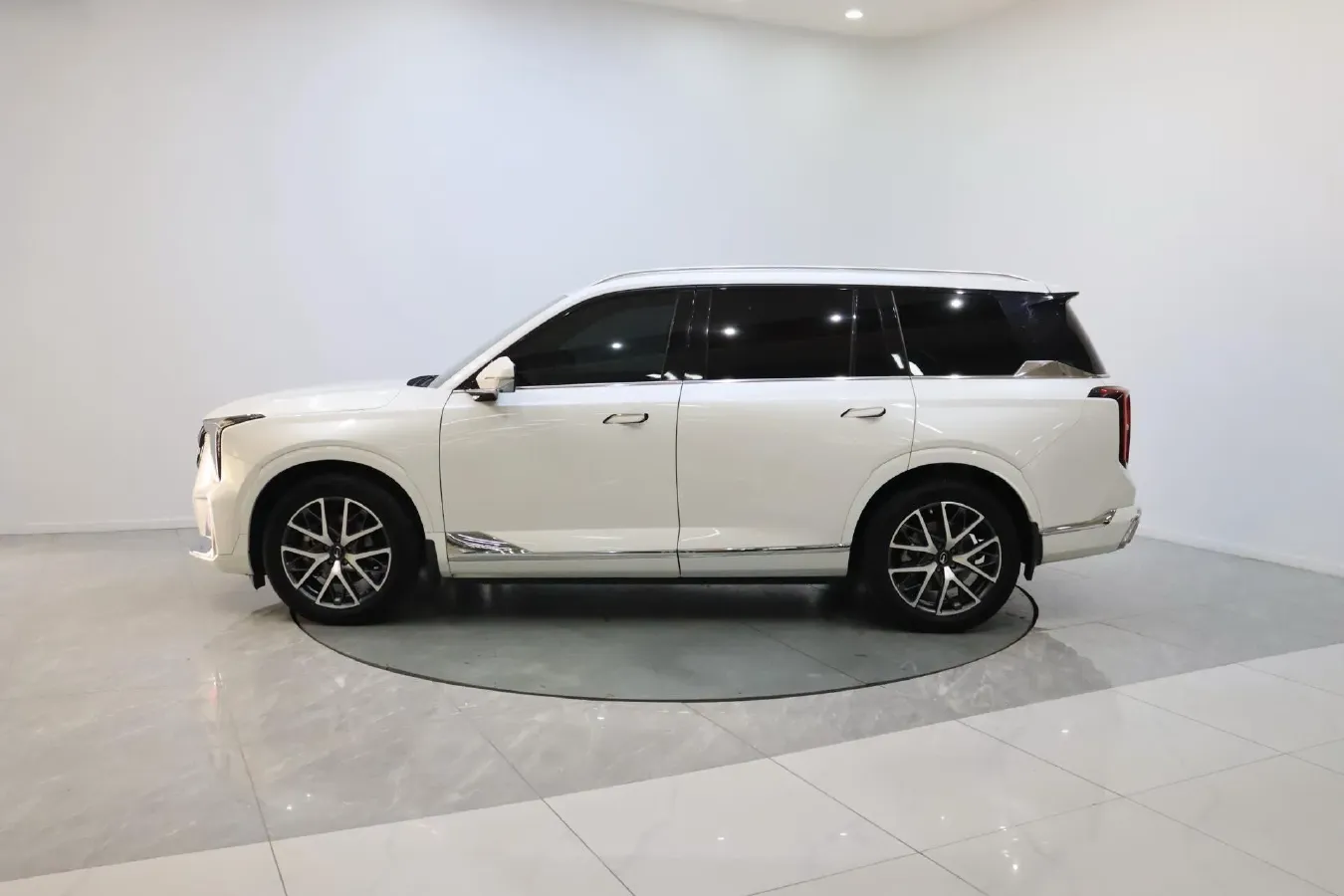 2024 GAC Trumpchi GS8 2.0T 190HP L4 E-CVT Hybrid,autocango,china used car exporter,china ev exporter,chinese used car exporter,chinese used ev exporter