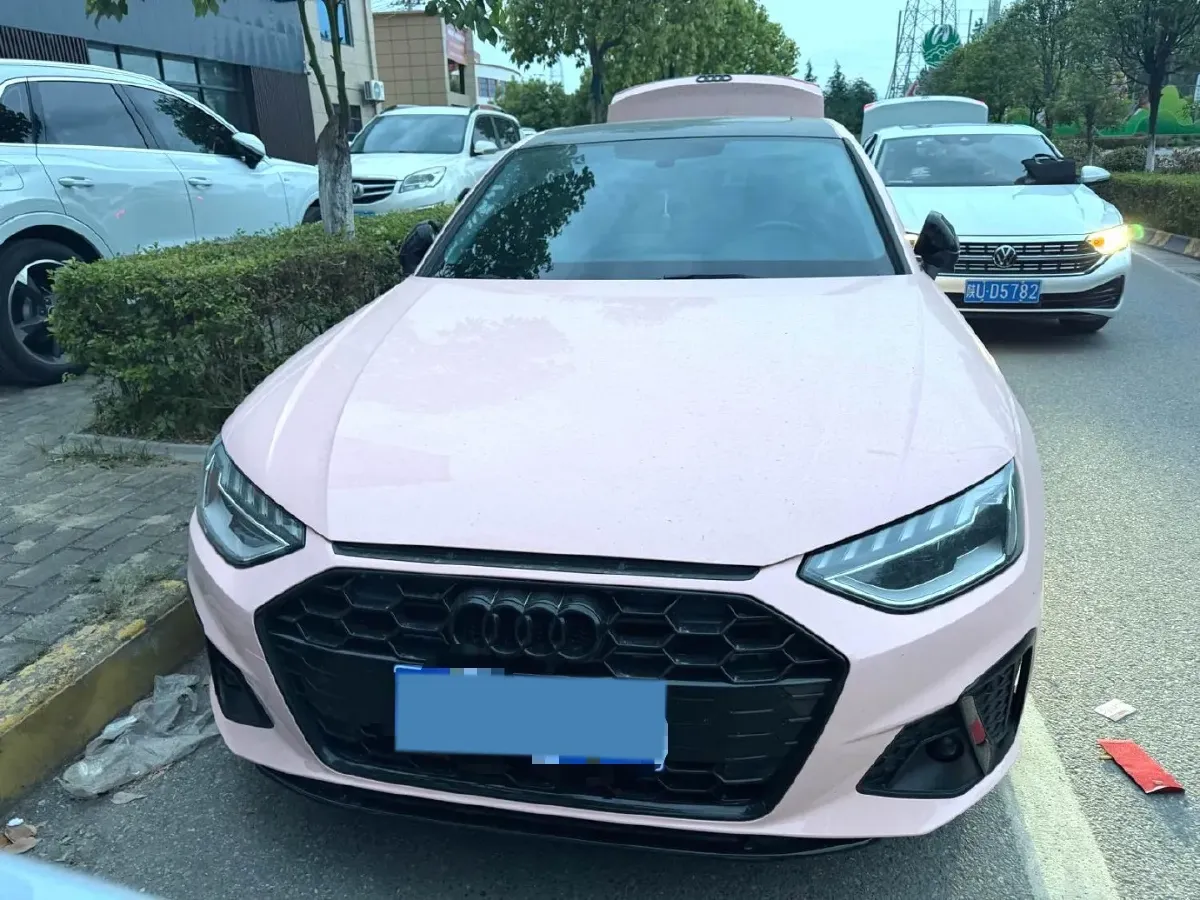 2022 Audi A4L 2.0T 190HP L4 7DCT,autocango,china used car exporter,china ev exporter,chinese used car exporter,chinese used ev exporter