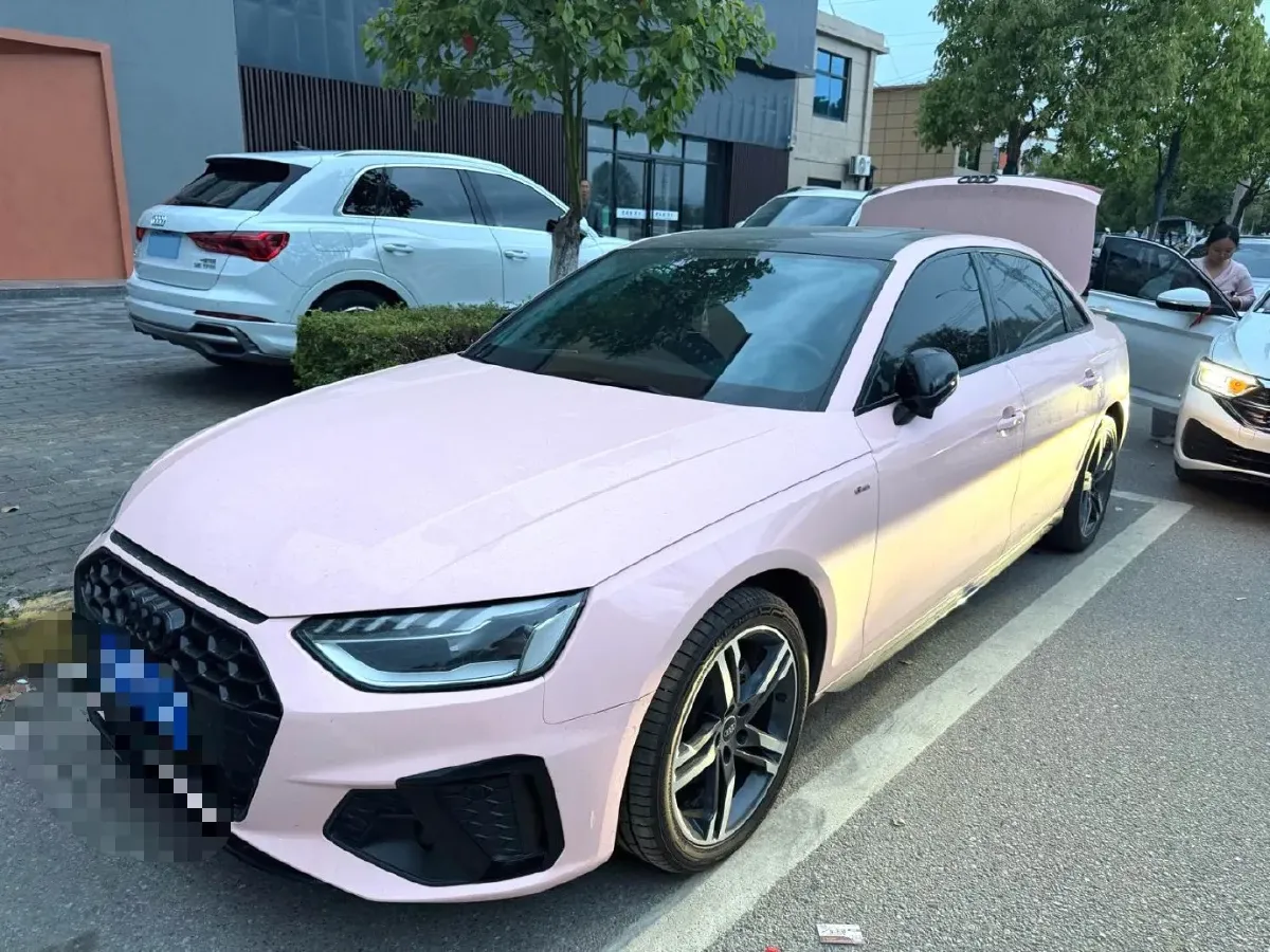 2022 Audi A4L 2.0T 190HP L4 7DCT,autocango,china used car exporter,china ev exporter,chinese used car exporter,chinese used ev exporter