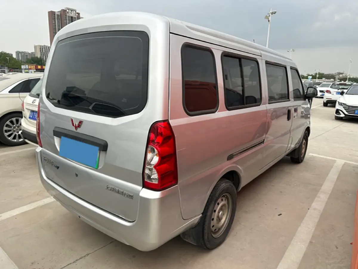 2022 WuLing RongGuang Mini Truck EV BEV 41.5KWH,autocango,china used car exporter,china ev exporter,chinese used car exporter,chinese used ev exporter