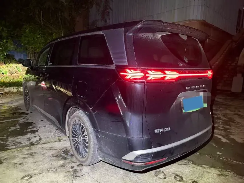 2022 HongQi HS7 3.0T 337HP V6 8AT,autocango,china used car exporter,china ev exporter,chinese used car exporter,chinese used ev exporter