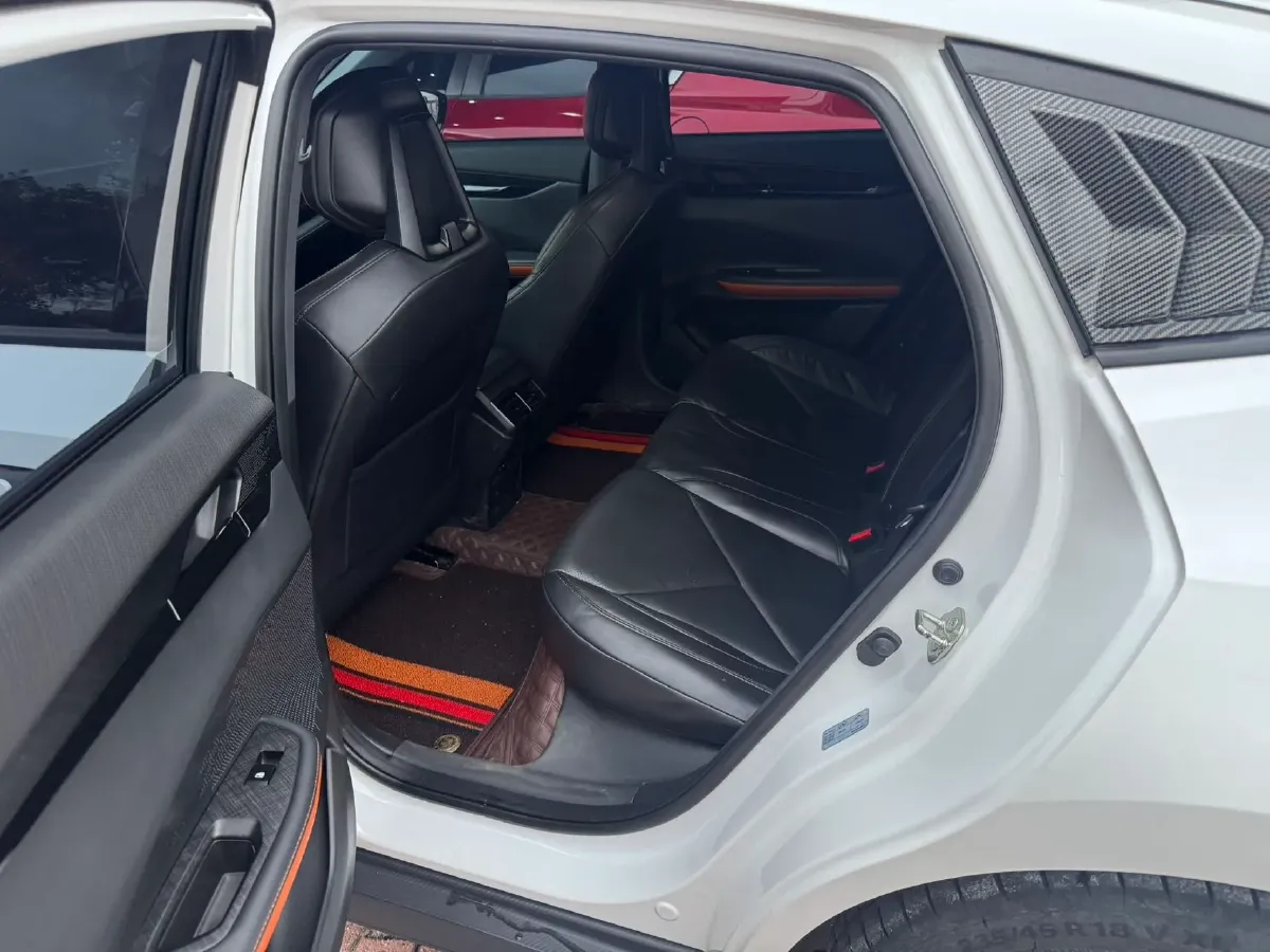 2023 ChangAn UNI-V iDD 1.5T 170HP L4 6TCT PHEV 18.4KWH,autocango,china used car exporter,china ev exporter,chinese used car exporter,chinese used ev exporter