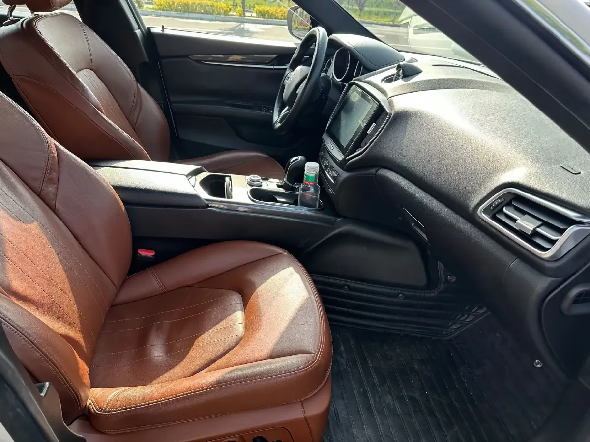 2017 Maserati Ghibli 3.0T 350HP V6 8AT,autocango,china used car exporter,china ev exporter,chinese used car exporter,chinese used ev exporter