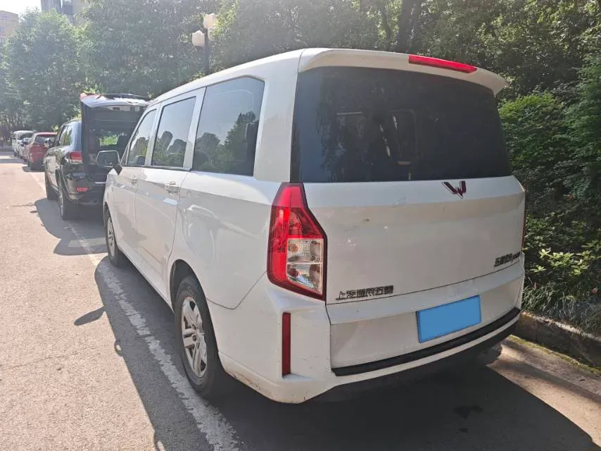 2019 WuLing HongGuang Plus 1.5T 147HP L4 6MT,autocango,china used car exporter,china ev exporter,chinese used car exporter,chinese used ev exporter