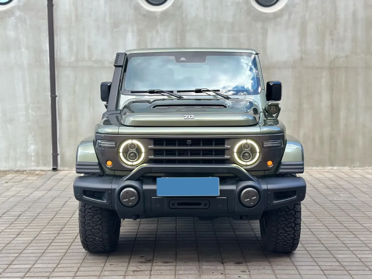 2025 212 212 T01 2.0T 252HP L4 8AT,autocango,china used car exporter,china ev exporter,chinese used car exporter,chinese used ev exporter