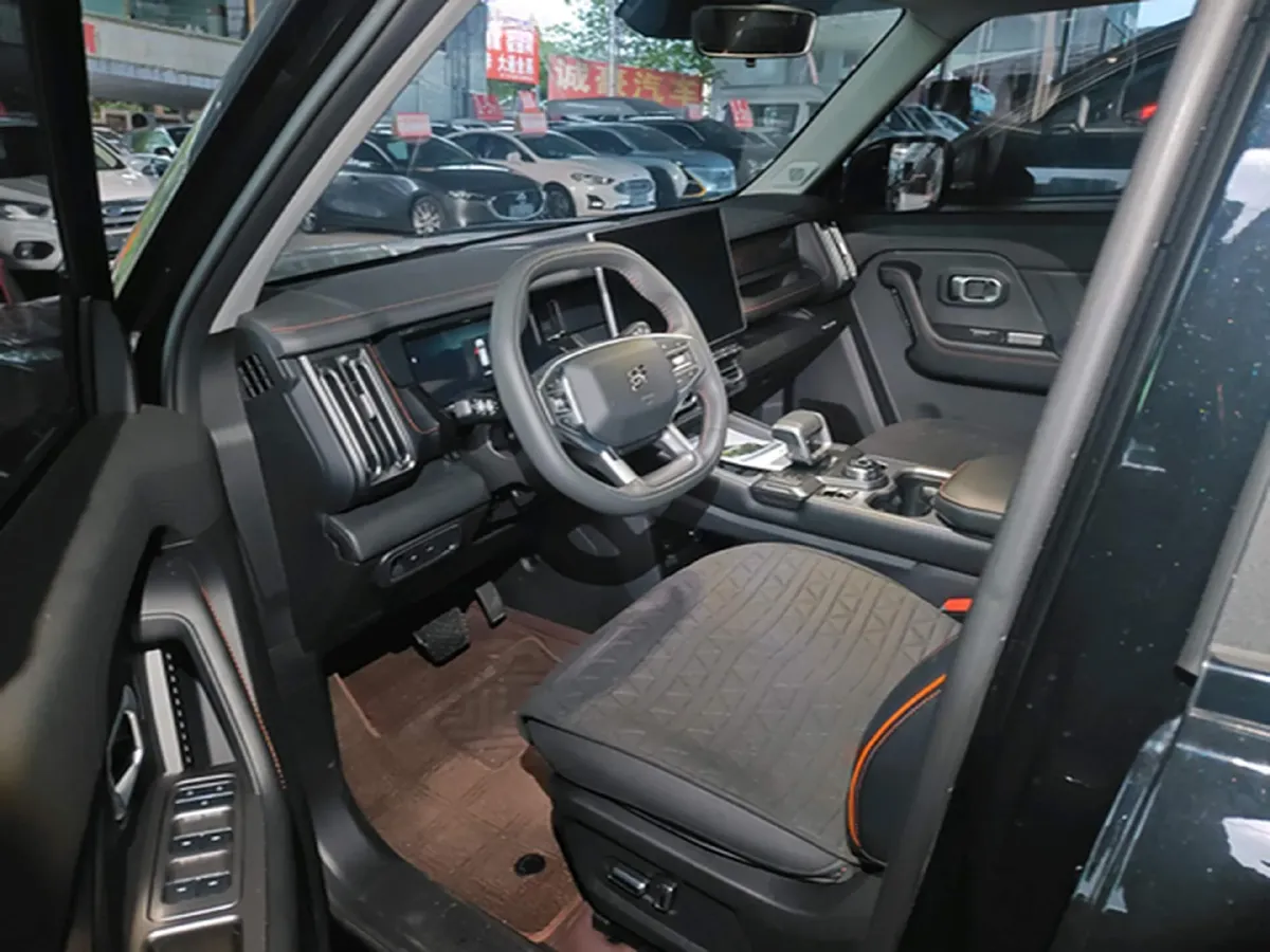 2025 Jetour Traveller 1.5T 184HP L4 7DCT,autocango,china used car exporter,china ev exporter,chinese used car exporter,chinese used ev exporter