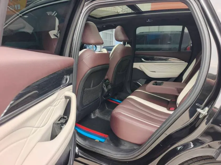 2021 Geely Monjaro 2.0T 218HP L4 7DCT,autocango,china used car exporter,china ev exporter,chinese used car exporter,chinese used ev exporter