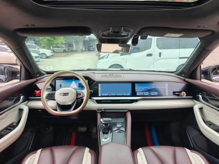 2021 Geely Monjaro 2.0T 218HP L4 7DCT,autocango,china used car exporter,china ev exporter,chinese used car exporter,chinese used ev exporter