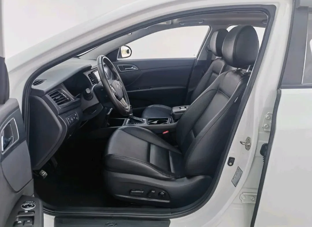 2017 Hyundai Mistra 1.8L 143HP L4 6AT,autocango,china used car exporter,china ev exporter,chinese used car exporter,chinese used ev exporter