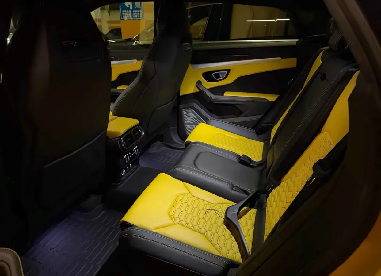 2021 Lamborghini Urus 4.0T 641HP V8 8AT,autocango,china used car exporter,china ev exporter,chinese used car exporter,chinese used ev exporter