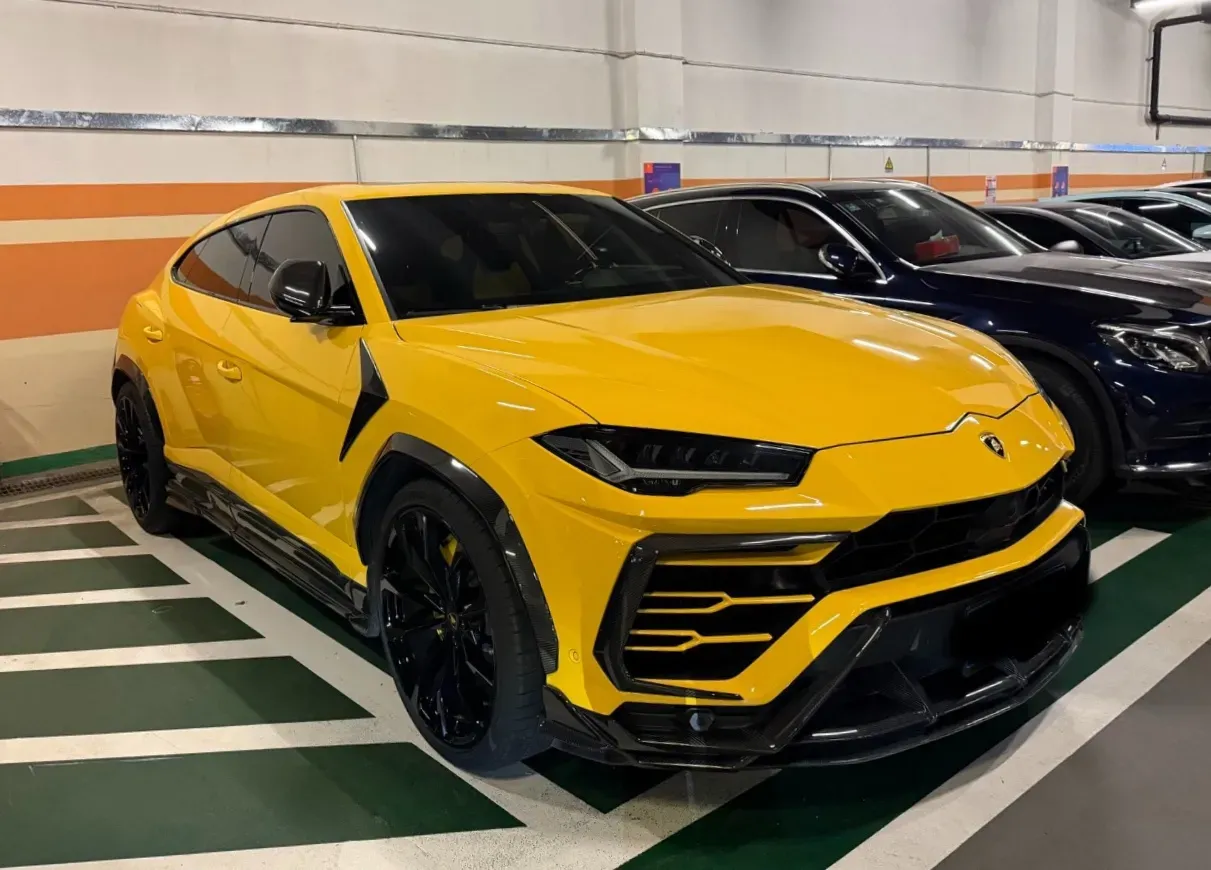 2021 Lamborghini Urus 4.0T 641HP V8 8AT,autocango,china used car exporter,china ev exporter,chinese used car exporter,chinese used ev exporter