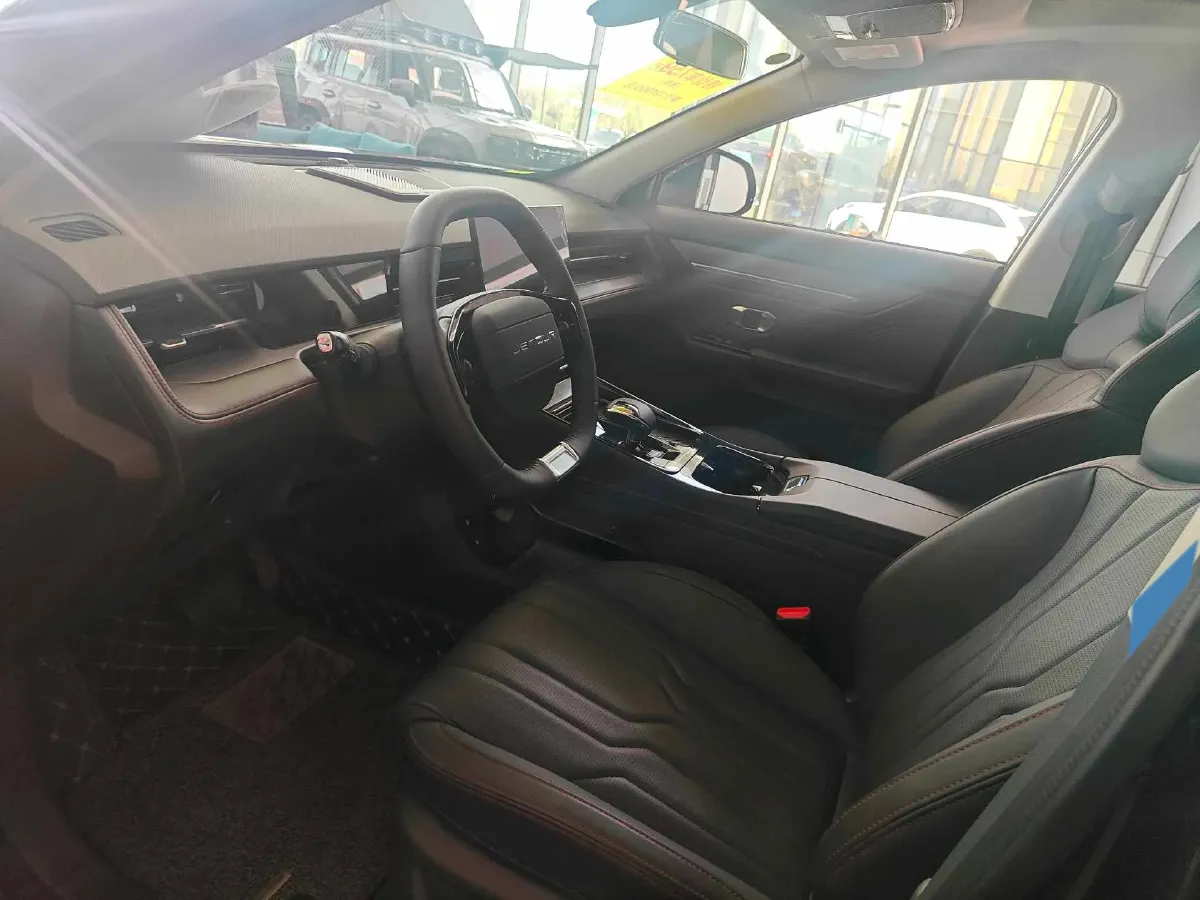 2025 Jetour DASHING 1.5T 156HP L4 6DCT,autocango,china used car exporter,china ev exporter,chinese used car exporter,chinese used ev exporter