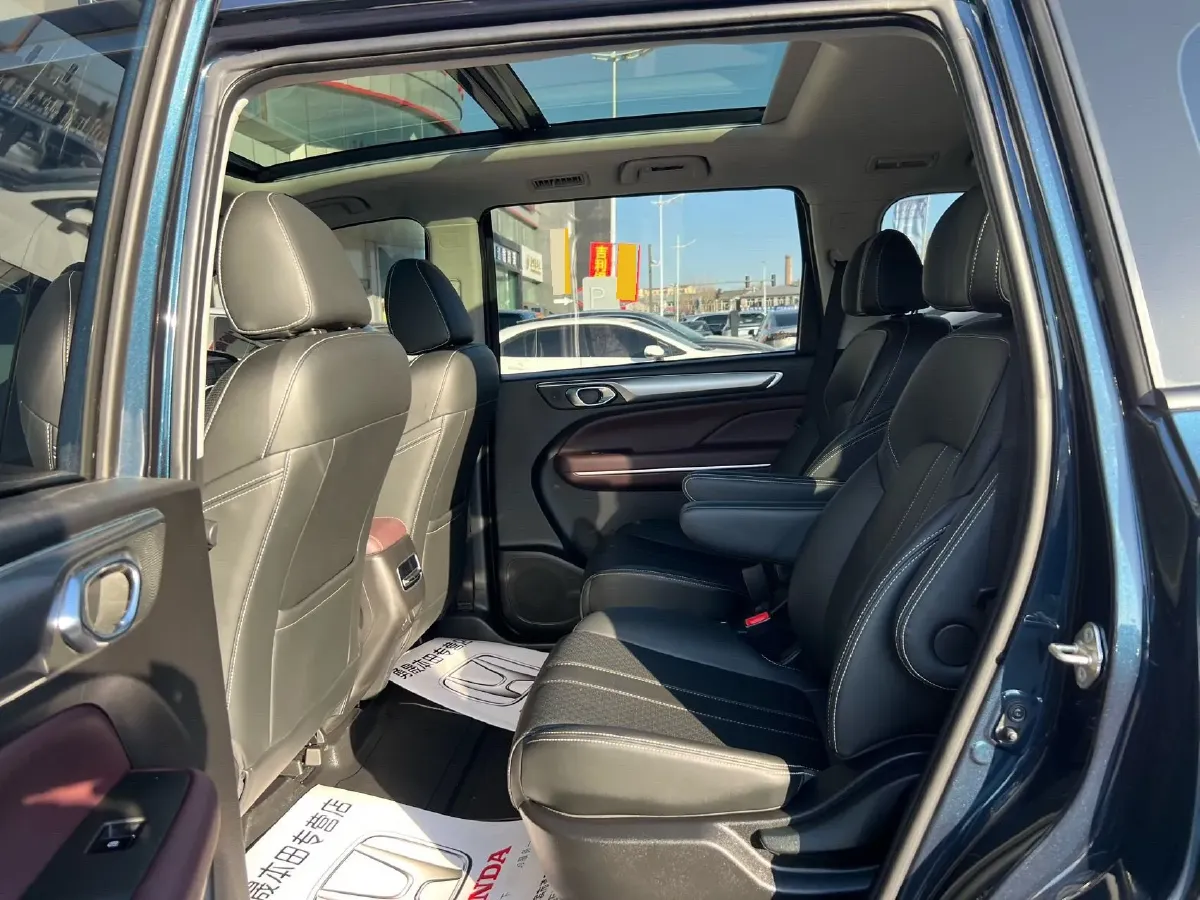 2021 GAC Trumpchi M6 1.5T 169HP L4 7DCT,autocango,china used car exporter,china ev exporter,chinese used car exporter,chinese used ev exporter