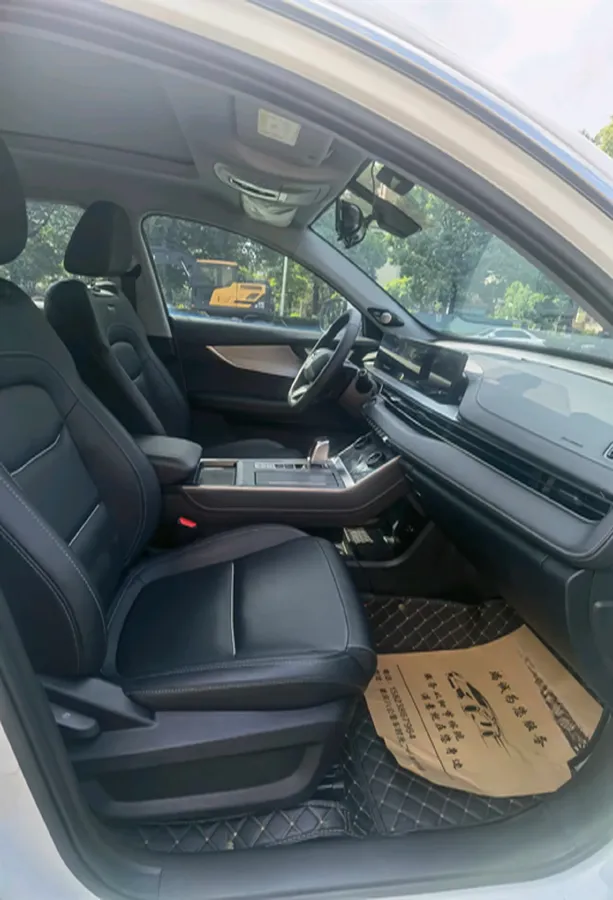 2022 Chery Tiggo 7 Plus 1.5T 156HP L4 CVT,autocango,china used car exporter,china ev exporter,chinese used car exporter,chinese used ev exporter