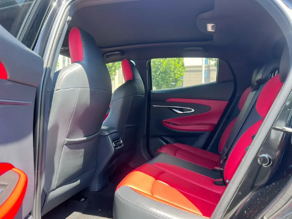2020 ChangAn UNI-T 1.5T 180HP L4 7DCT,autocango,china used car exporter,china ev exporter,chinese used car exporter,chinese used ev exporter