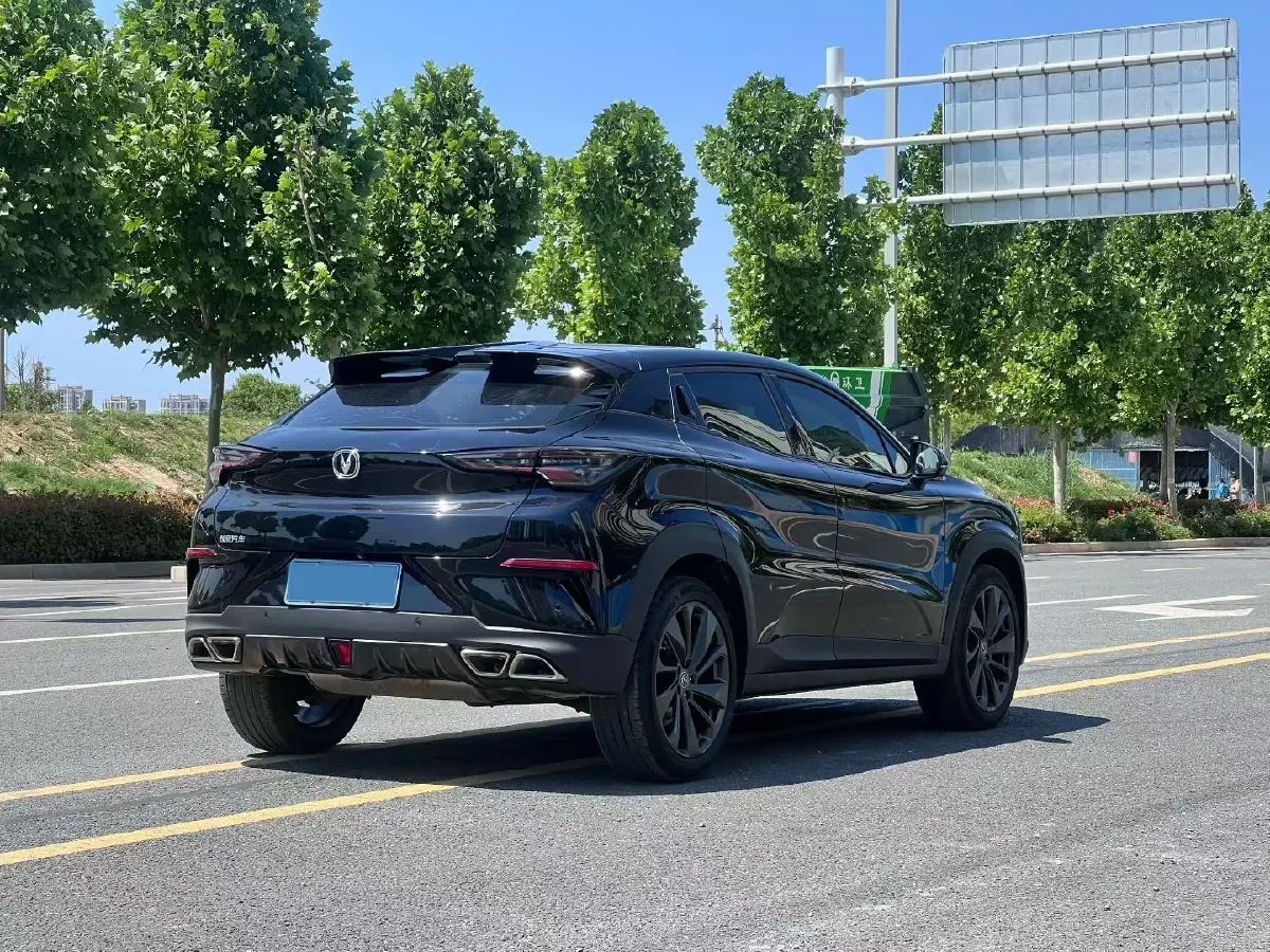 2020 ChangAn UNI-T 1.5T 180HP L4 7DCT,autocango,china used car exporter,china ev exporter,chinese used car exporter,chinese used ev exporter