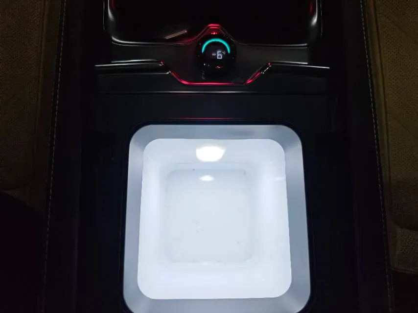 2023 FangChengBao Bao 5 1.5T 194HP L4 E-CVT PHEV 31.8KWH,autocango,china used car exporter,china ev exporter,chinese used car exporter,chinese used ev exporter