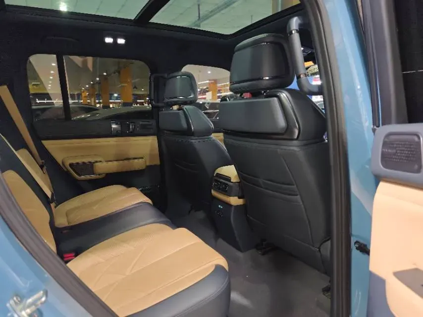 2023 FangChengBao Bao 5 1.5T 194HP L4 E-CVT PHEV 31.8KWH,autocango,china used car exporter,china ev exporter,chinese used car exporter,chinese used ev exporter