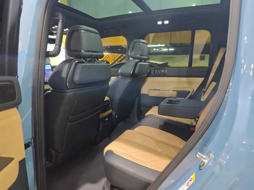 2023 FangChengBao Bao 5 1.5T 194HP L4 E-CVT PHEV 31.8KWH,autocango,china used car exporter,china ev exporter,chinese used car exporter,chinese used ev exporter