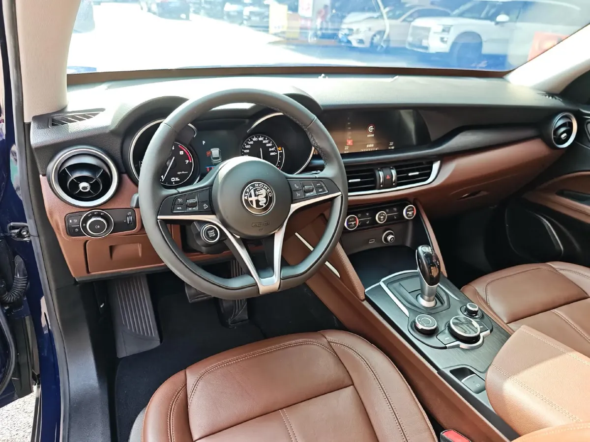 2017 Lexus NX 2.0T 238HP L4 6AT,autocango,china used car exporter,china ev exporter,chinese used car exporter,chinese used ev exporter