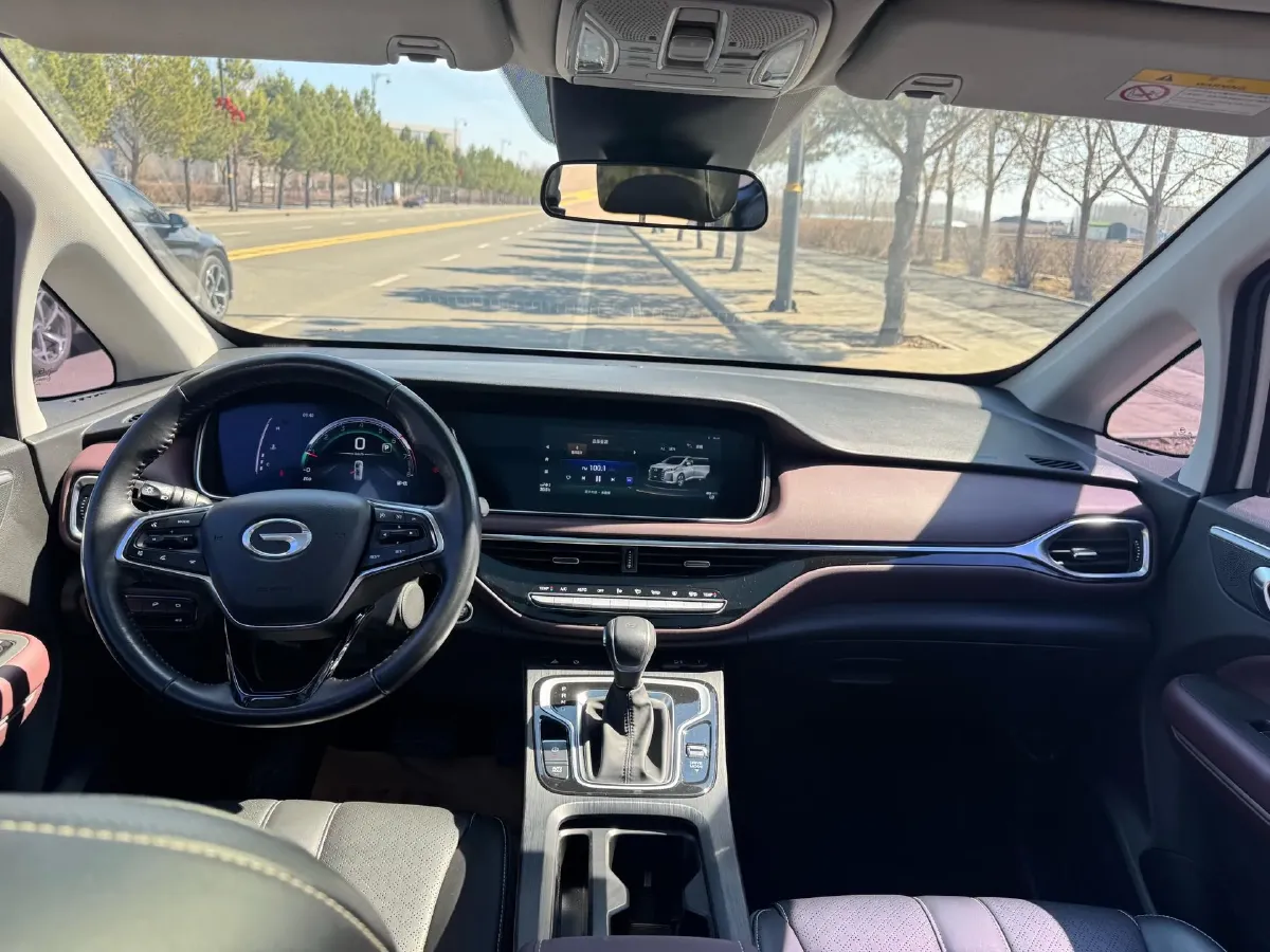 2021 GAC Trumpchi M6 1.5T 169HP L4 7DCT,autocango,china used car exporter,china ev exporter,chinese used car exporter,chinese used ev exporter