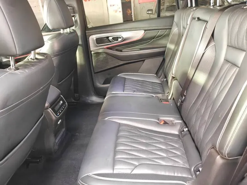 2024 GAC Trumpchi GS8 2.0T 252HP L4 8AT,autocango,china used car exporter,china ev exporter,chinese used car exporter,chinese used ev exporter