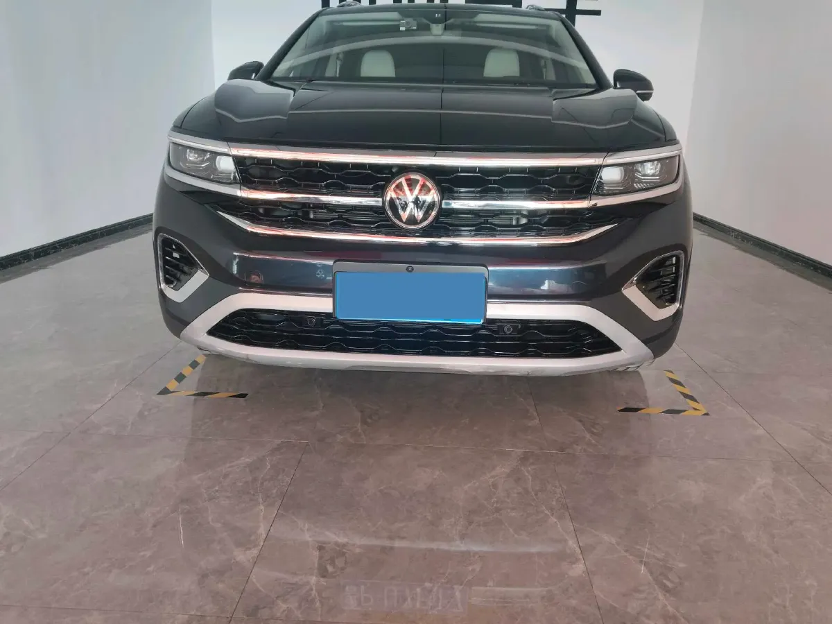 2022 Volkswagen Talagon 2.0T 220HP L4 7DCT,autocango,china used car exporter,china ev exporter,chinese used car exporter,chinese used ev exporter