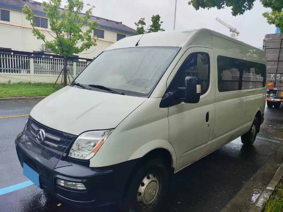 2019 MAXUS XinTu V80 2.5T 136HP L4 6MT,autocango,china used car exporter,china ev exporter,chinese used car exporter,chinese used ev exporter