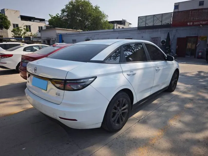 2021 Weltmeister E.5 BEV 49.92KWH,autocango,china used car exporter,china ev exporter,chinese used car exporter,chinese used ev exporter
