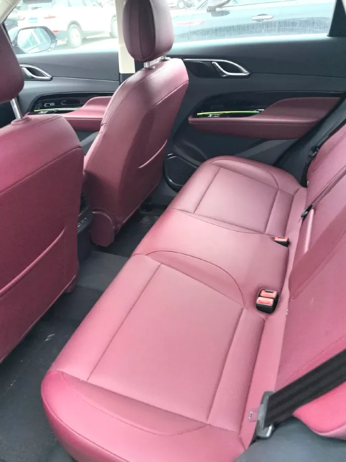 2025 HongQi HS3 1.5T 150HP L4 1DHT PHEV,autocango,china used car exporter,china ev exporter,chinese used car exporter,chinese used ev exporter