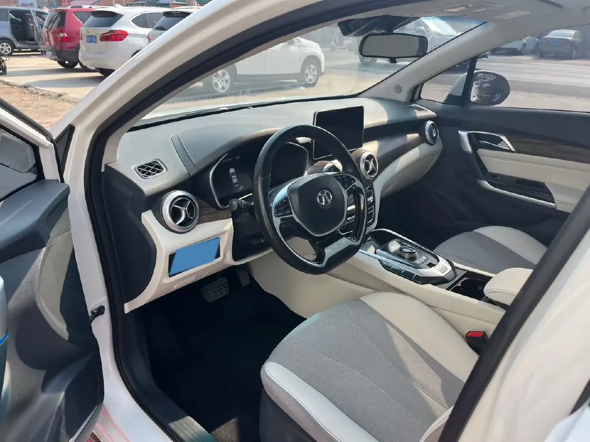 2018 BeiJing Auto EU5 BEV 53.66KWH,autocango,china used car exporter,china ev exporter,chinese used car exporter,chinese used ev exporter
