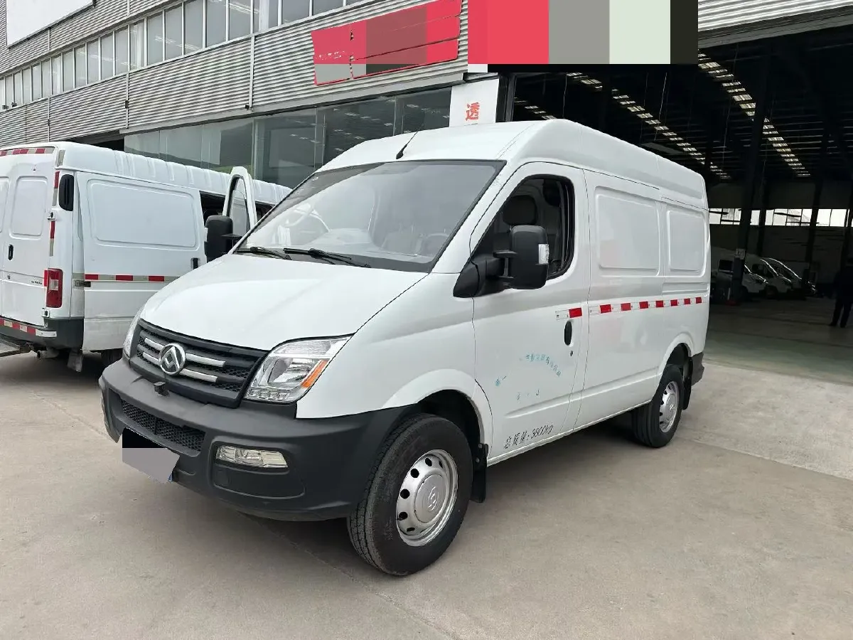 2013 MAXUS XinTu V80 2.5T 136HP L4 5MT,autocango,china used car exporter,china ev exporter,chinese used car exporter,chinese used ev exporter