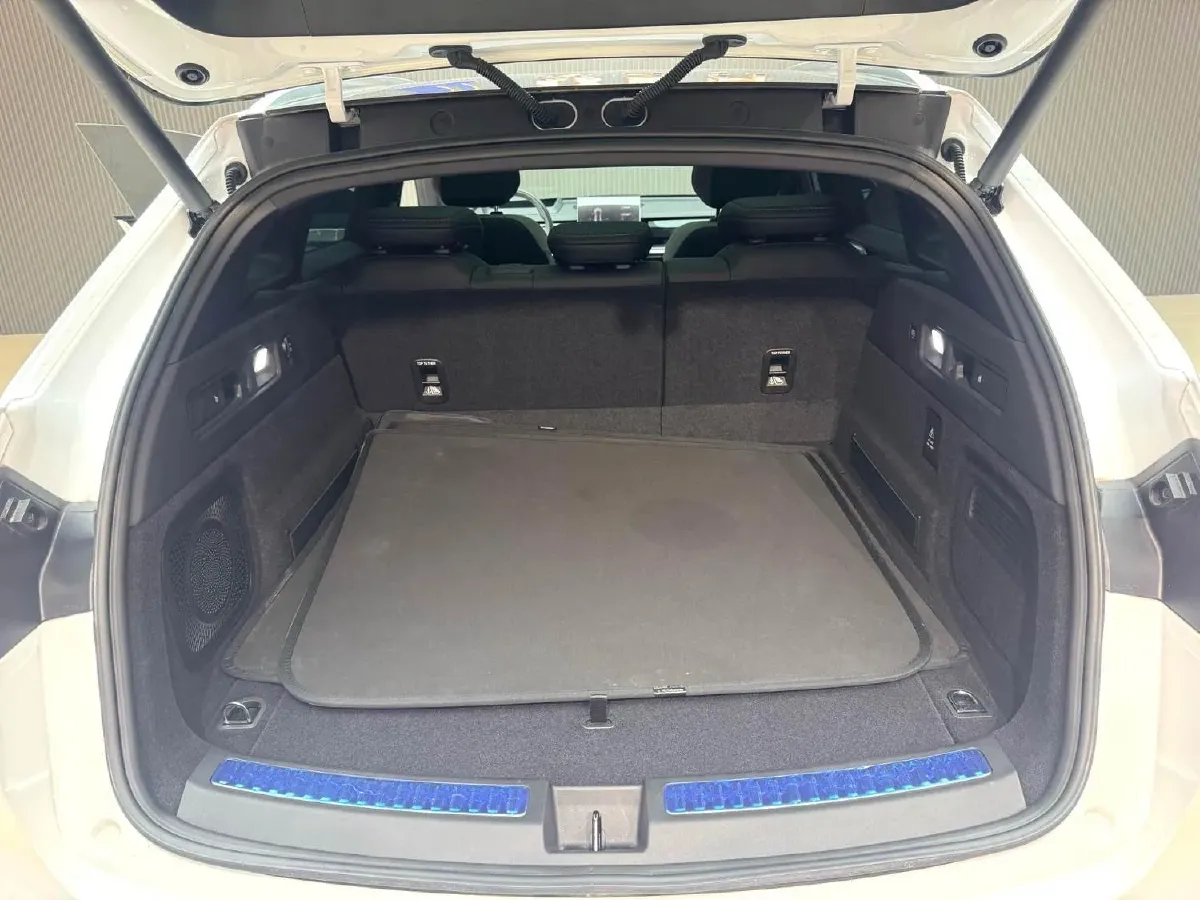 2024 Neta S 1.5L 95HP L4 REEV 43.88KWH,autocango,china used car exporter,china ev exporter,chinese used car exporter,chinese used ev exporter