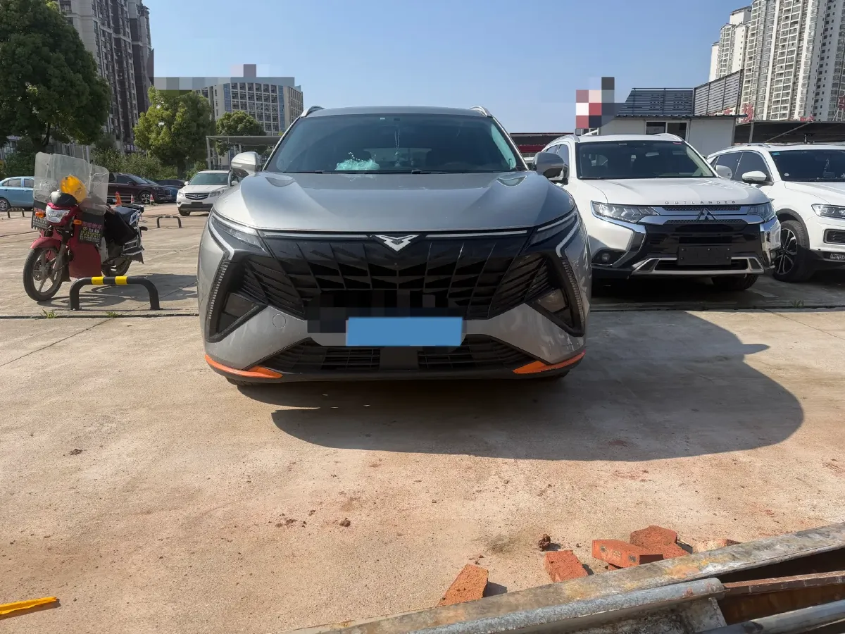 2023 Iveco DeYi 2.5T 122HP L4 6AT,autocango,china used car exporter,china ev exporter,chinese used car exporter,chinese used ev exporter
