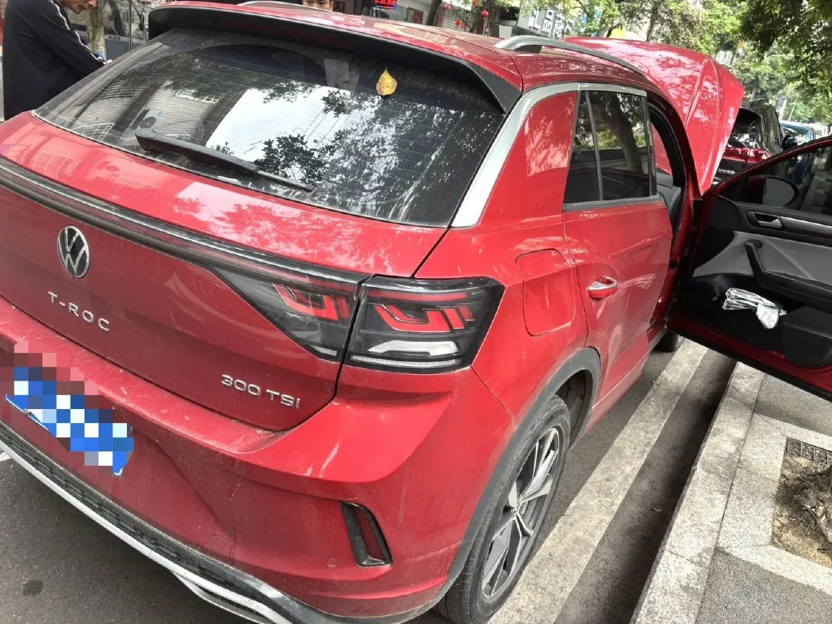 2023 Volkswagen T-Roc 1.5T 160HP L4 7DCT,autocango,china used car exporter,china ev exporter,chinese used car exporter,chinese used ev exporter
