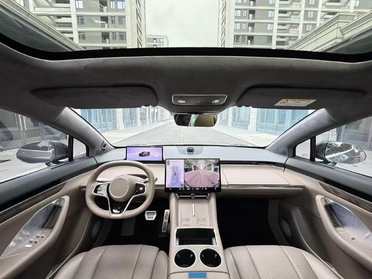 2025 Luxeed R7 REEV 156HP REEV 37KWH,autocango,china used car exporter,china ev exporter,chinese used car exporter,chinese used ev exporter