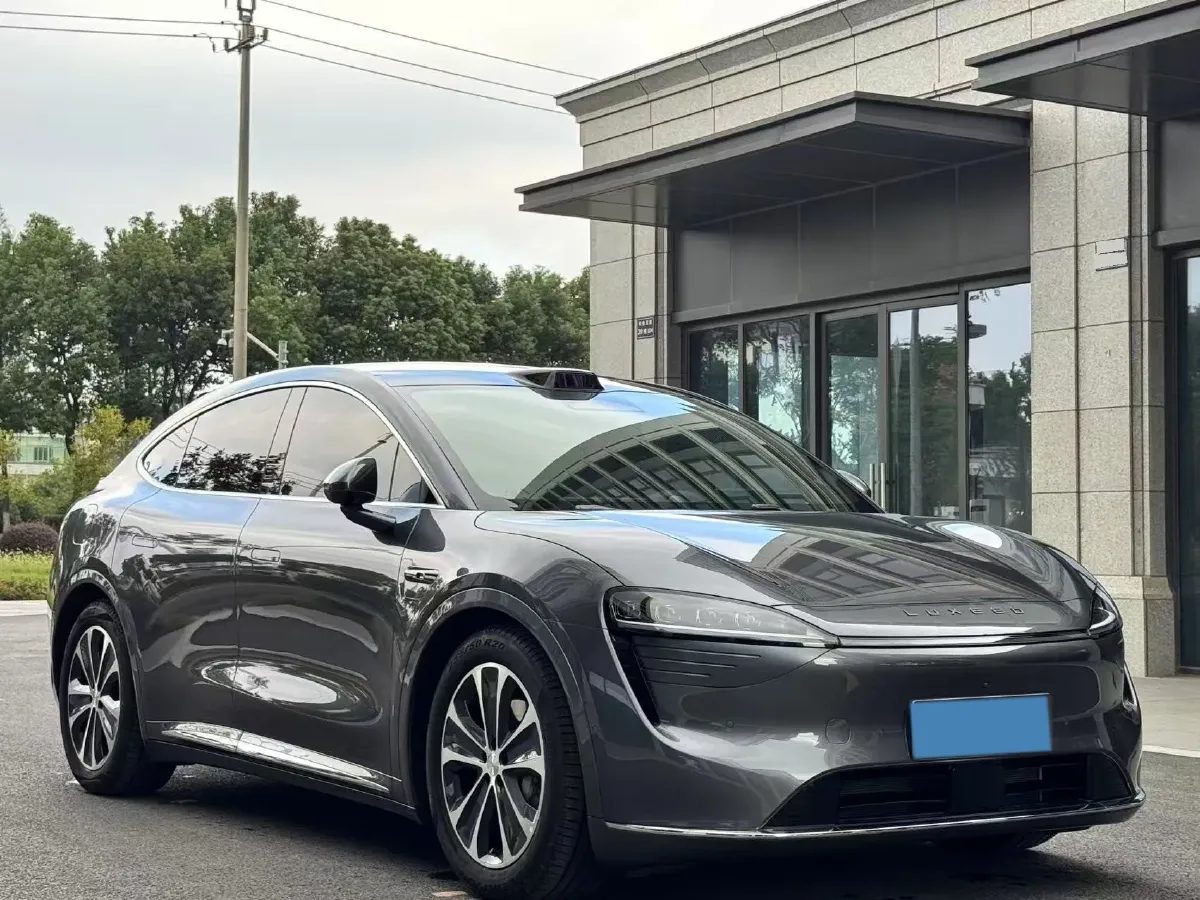 2025 Luxeed R7 REEV 156HP REEV 37KWH,autocango,china used car exporter,china ev exporter,chinese used car exporter,chinese used ev exporter