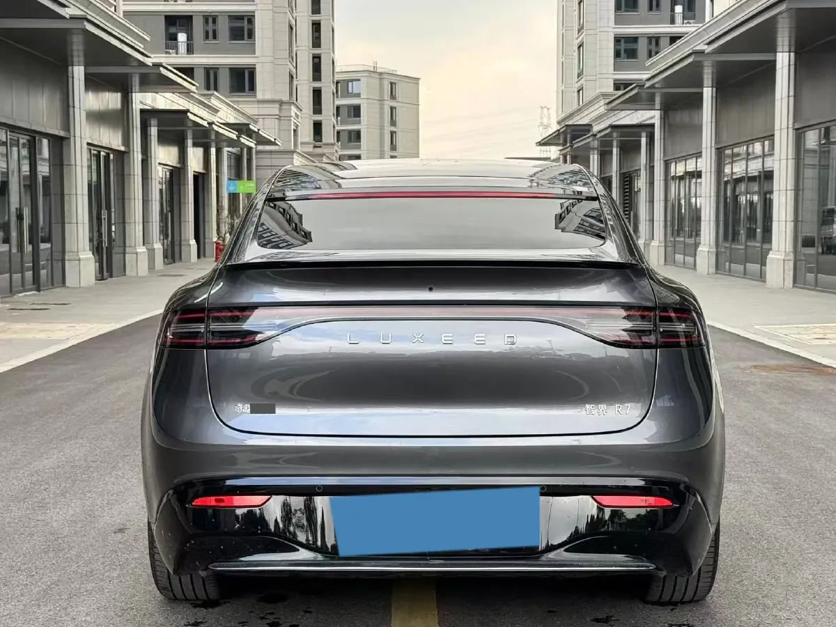 2025 Luxeed R7 REEV 156HP REEV 37KWH,autocango,china used car exporter,china ev exporter,chinese used car exporter,chinese used ev exporter