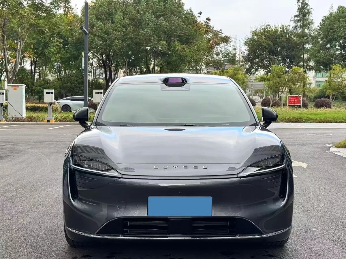 2025 Luxeed R7 REEV 156HP REEV 37KWH,autocango,china used car exporter,china ev exporter,chinese used car exporter,chinese used ev exporter