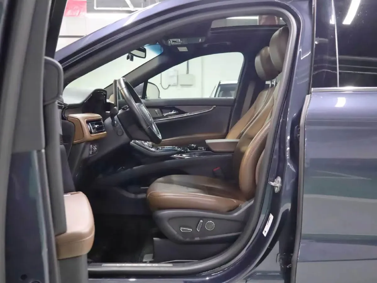 2021 Lincoln Nautilus 2.0T 245HP L4 8AT,autocango,china used car exporter,china ev exporter,chinese used car exporter,chinese used ev exporter