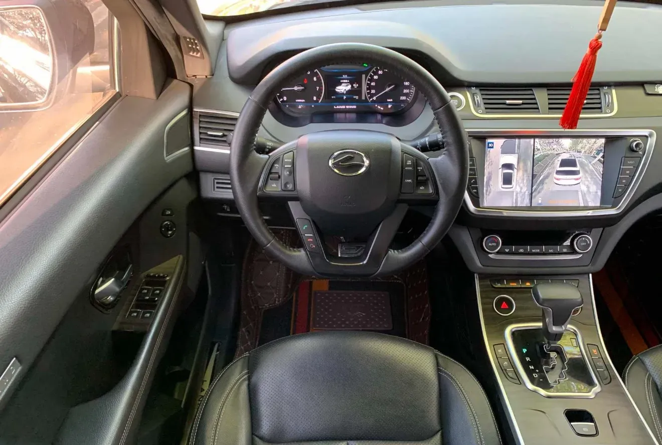 2018 Landwind X7 1.5T 163HP L4 8AT,autocango,china used car exporter,china ev exporter,chinese used car exporter,chinese used ev exporter
