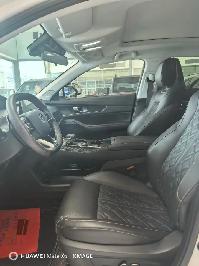 2021 ChangAn UNI-K 2.0T 233HP L4 8AT,autocango,china used car exporter,china ev exporter,chinese used car exporter,chinese used ev exporter