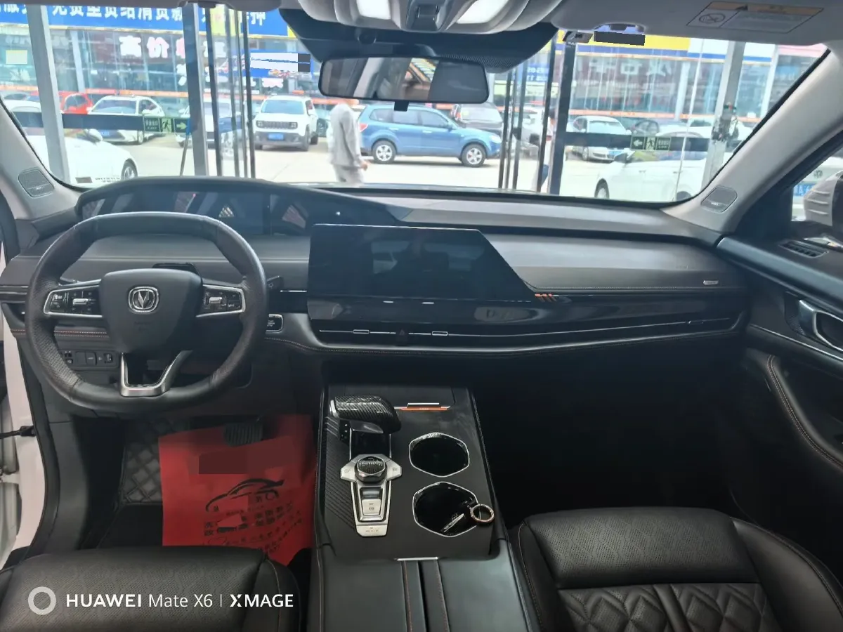2021 ChangAn UNI-K 2.0T 233HP L4 8AT,autocango,china used car exporter,china ev exporter,chinese used car exporter,chinese used ev exporter