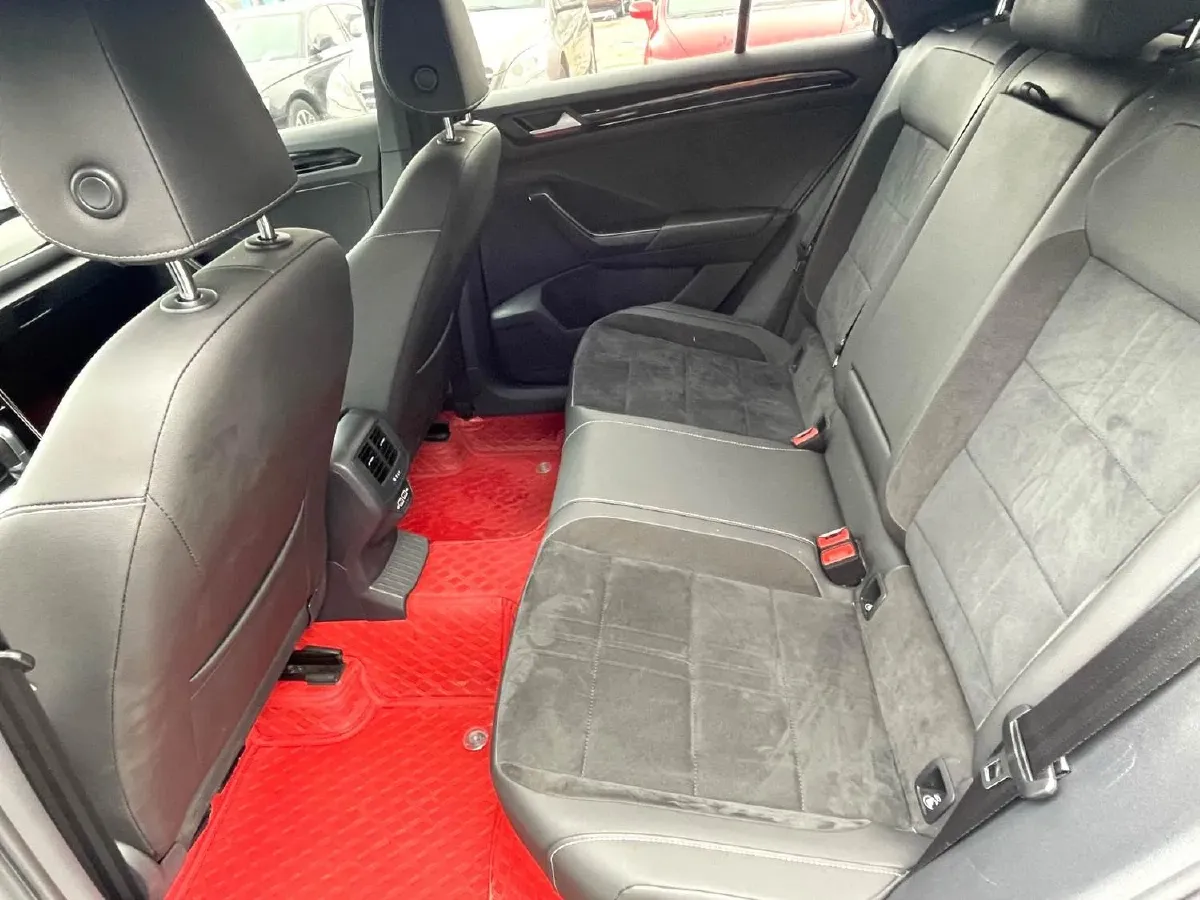 2021 Volkswagen T-Roc 1.4T 150HP L4 7DCT,autocango,china used car exporter,china ev exporter,chinese used car exporter,chinese used ev exporter