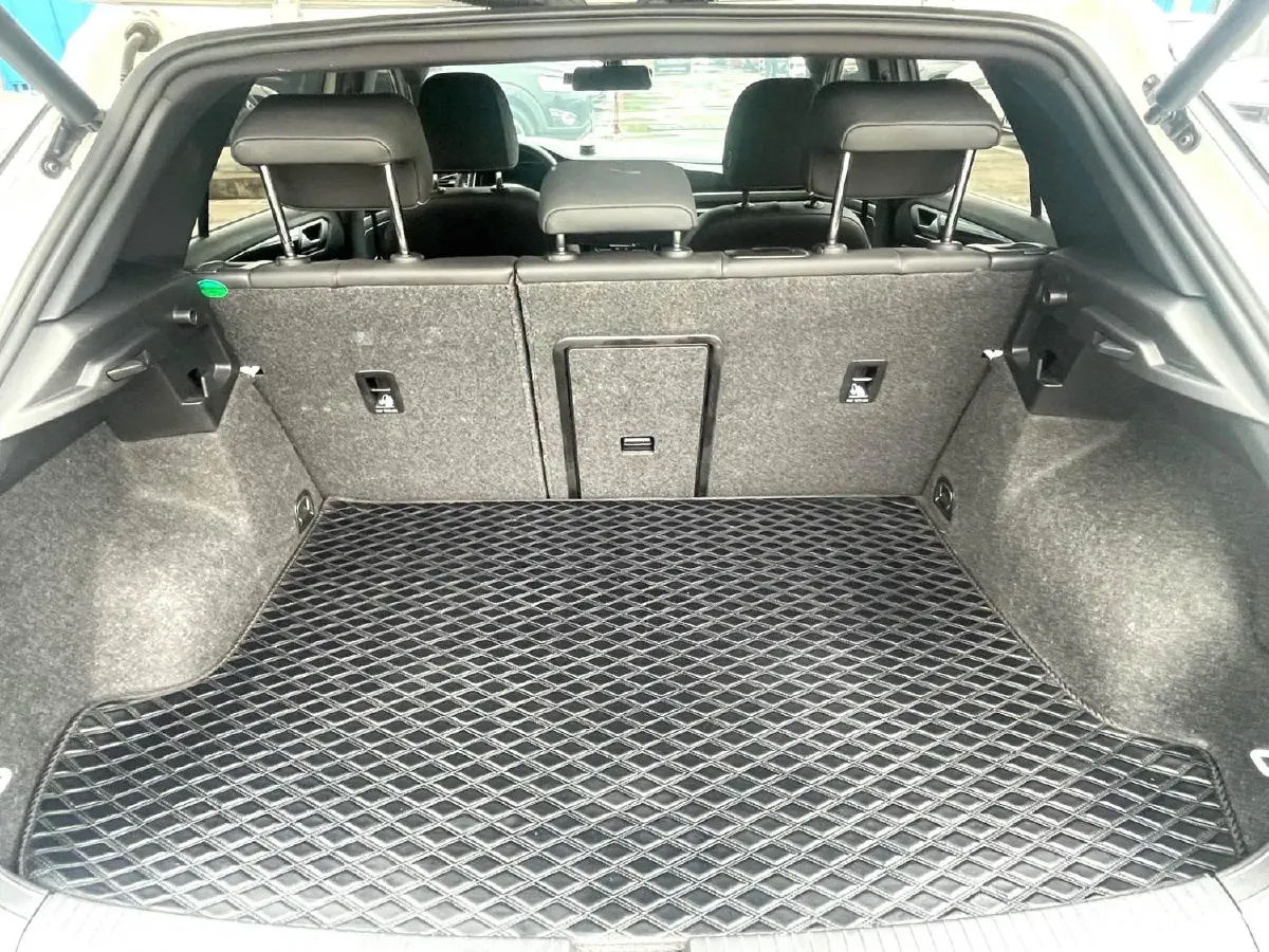 2021 Volkswagen T-Roc 1.4T 150HP L4 7DCT,autocango,china used car exporter,china ev exporter,chinese used car exporter,chinese used ev exporter