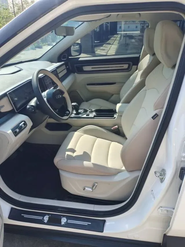 2023 Geely ICON 1.5T 181HP L4 7DCT,autocango,china used car exporter,china ev exporter,chinese used car exporter,chinese used ev exporter