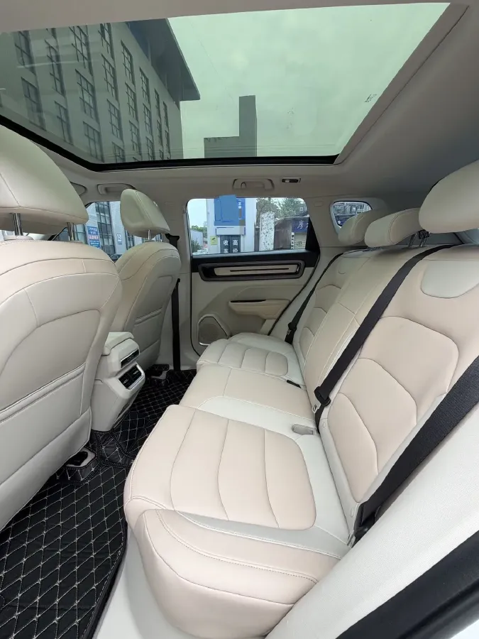 2023 Geely ICON 1.5T 181HP L4 7DCT,autocango,china used car exporter,china ev exporter,chinese used car exporter,chinese used ev exporter